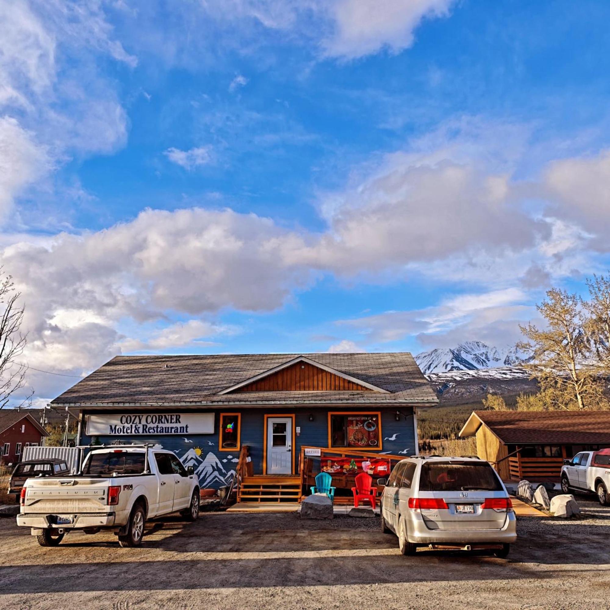 Cozy Corner Motel & Restaurant Haines Junction Luaran gambar