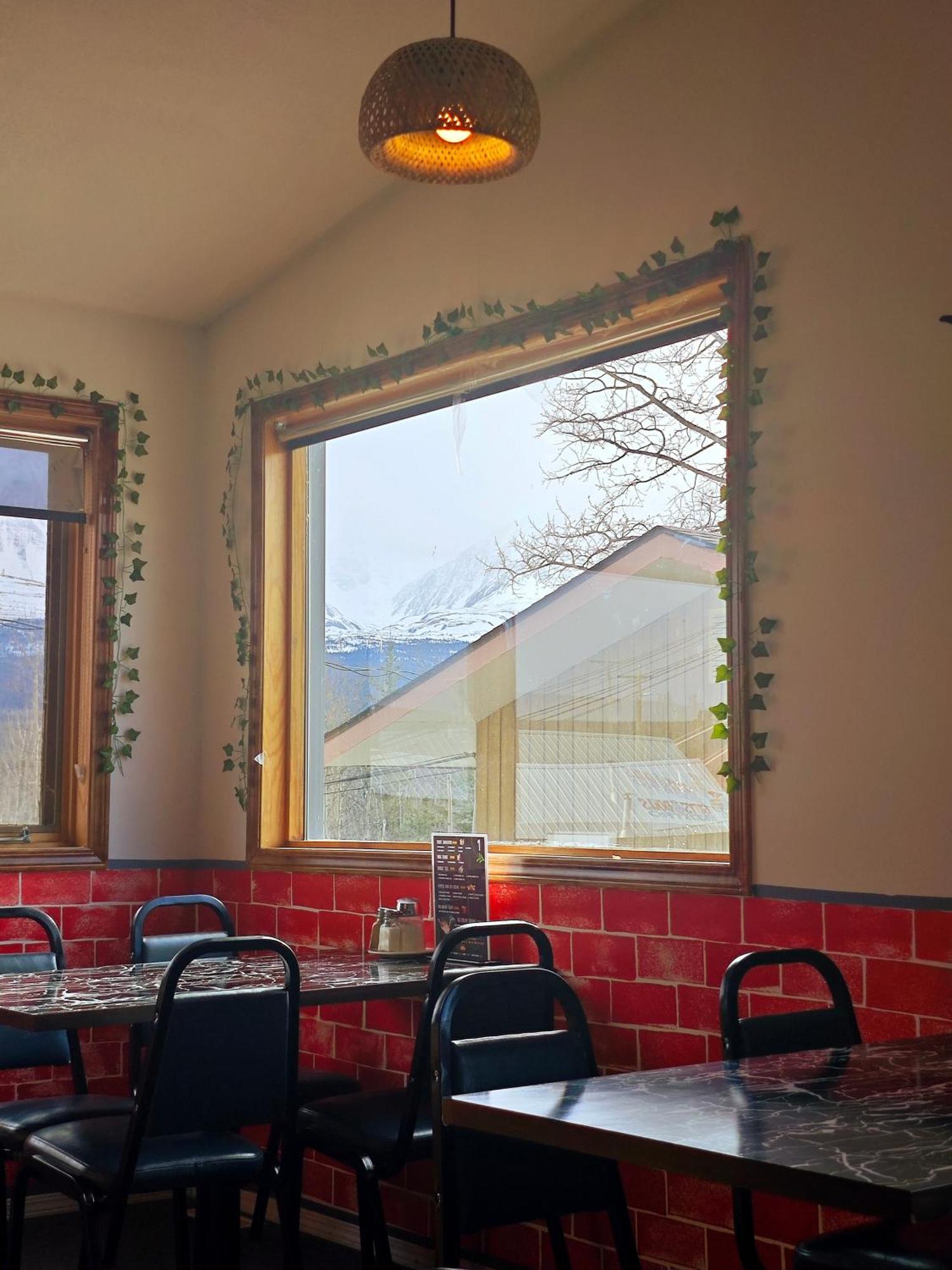 Cozy Corner Motel & Restaurant Haines Junction Luaran gambar